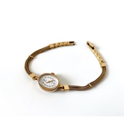 Beautiful and compact gold...