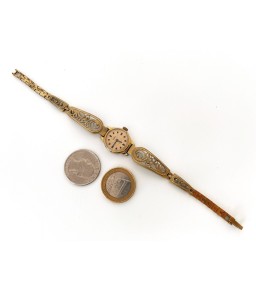 Vintage style gold watch
