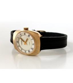 Gold vintage watch with...